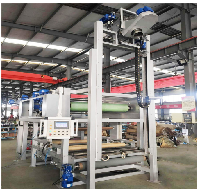 Double padder balloon squeezing machine